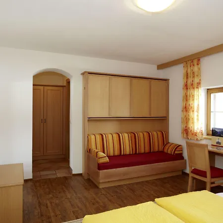Gaestehaus Am Graben Hotell Reutte