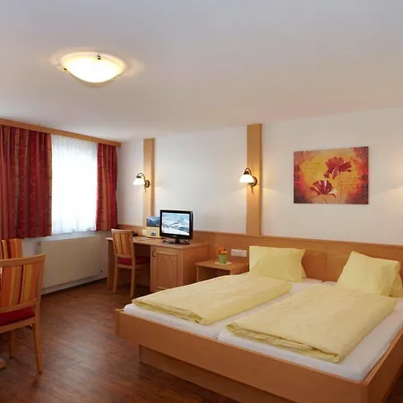 Gaestehaus Am Graben فندق روتته