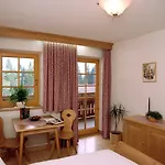 Ξενοδοχείο Gaestehaus Am Graben 3*