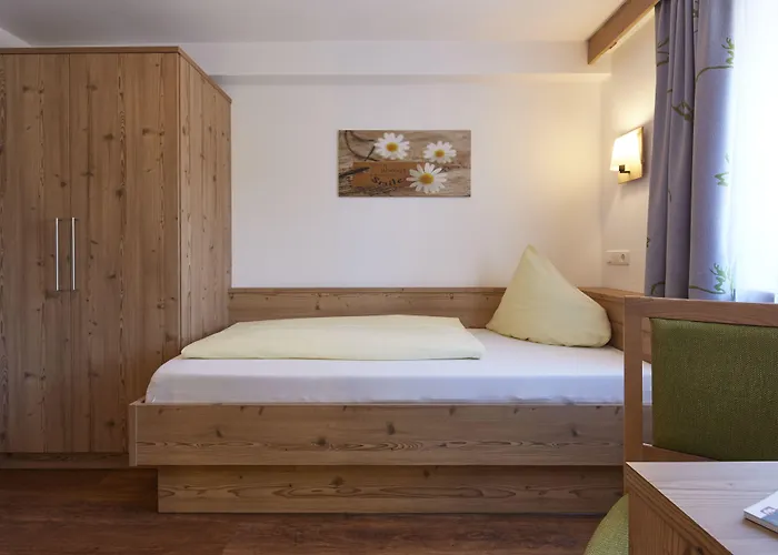 Otel Gaestehaus Am Graben Reutte